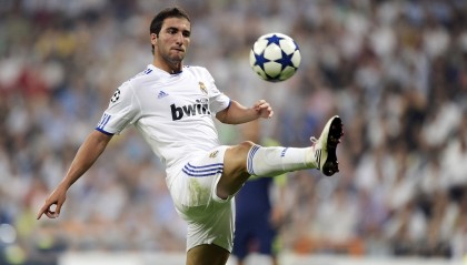 开云app全站-米切尔持球推进节奏控制得当，米切尔防守如何