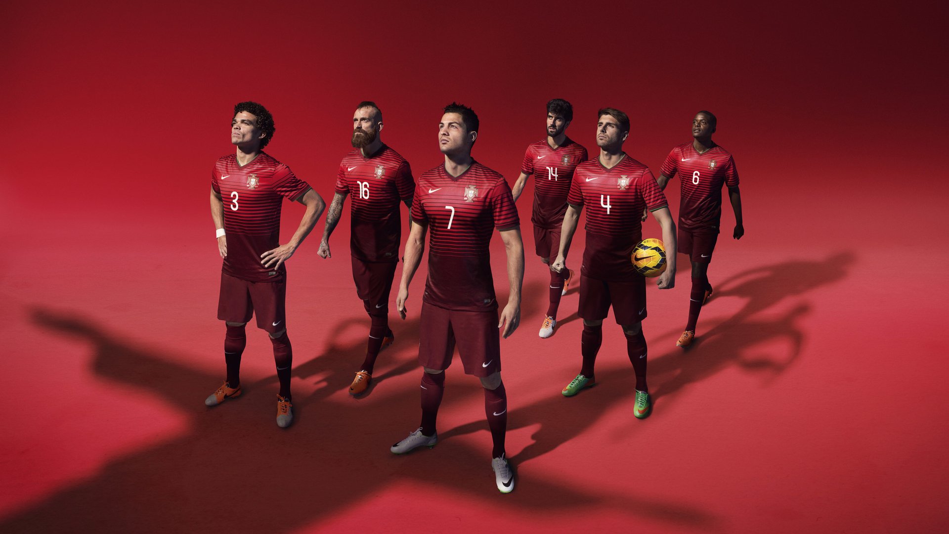 德甲的球迷文化多样性探讨，德甲球队关系探究