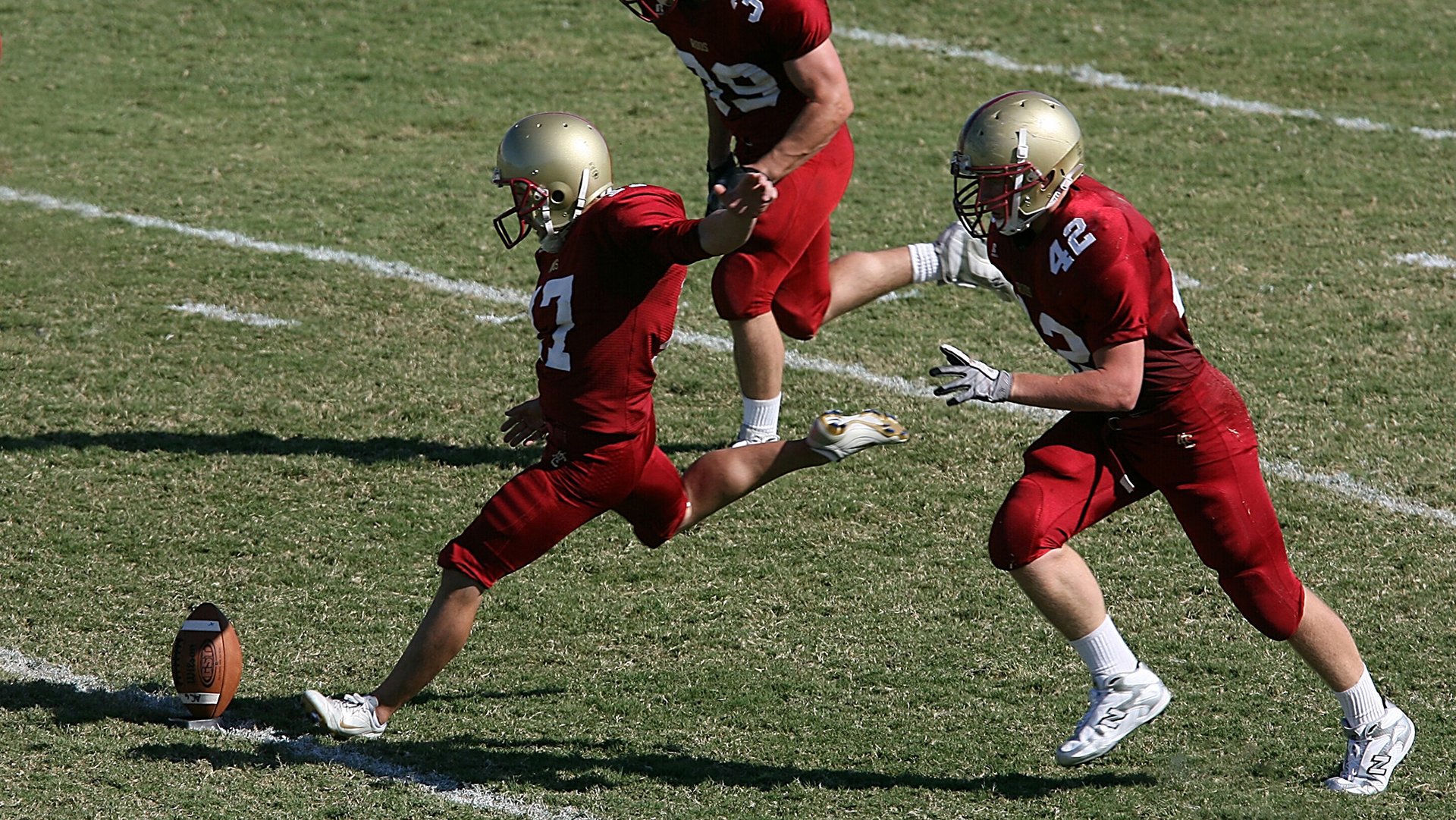 爱尔兰女子橄榄球队打破性别障碍，爱尔兰式橄榄球