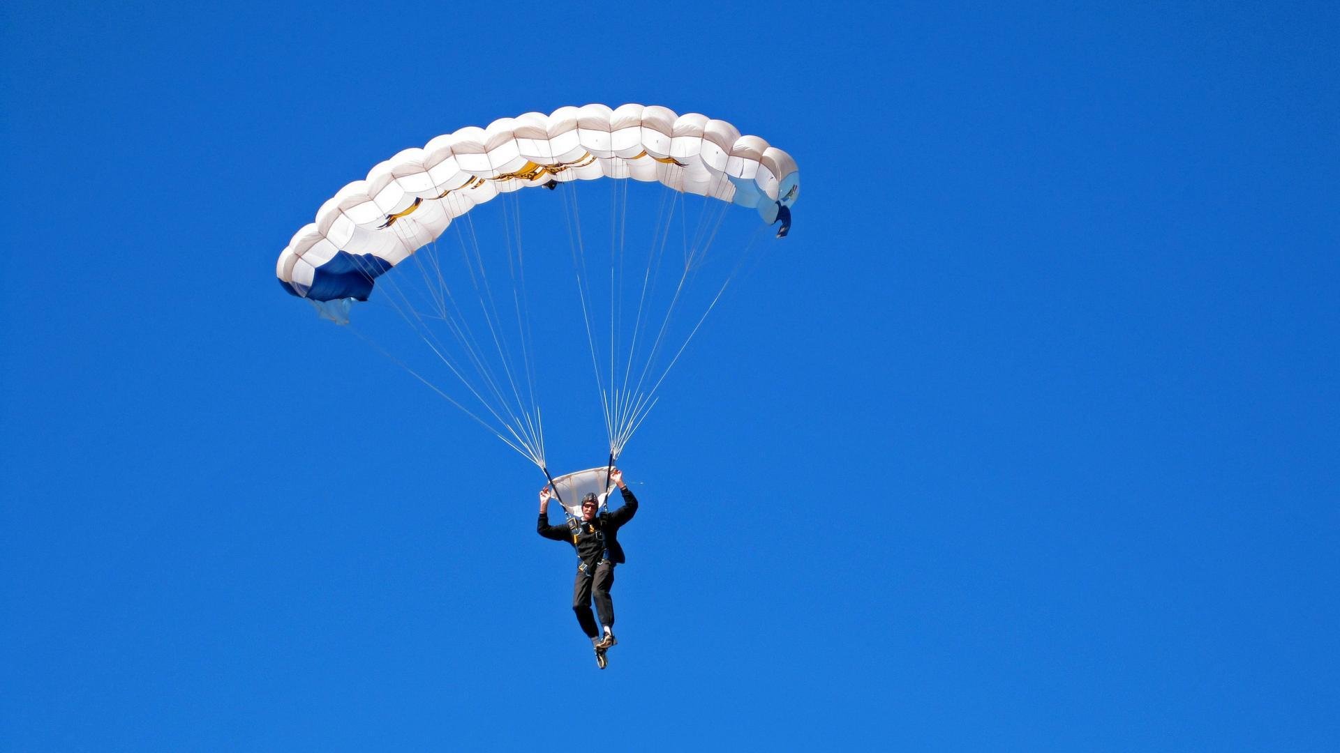 电竞选手媒体表现力培训逐步制度化，媒体对电竞报道