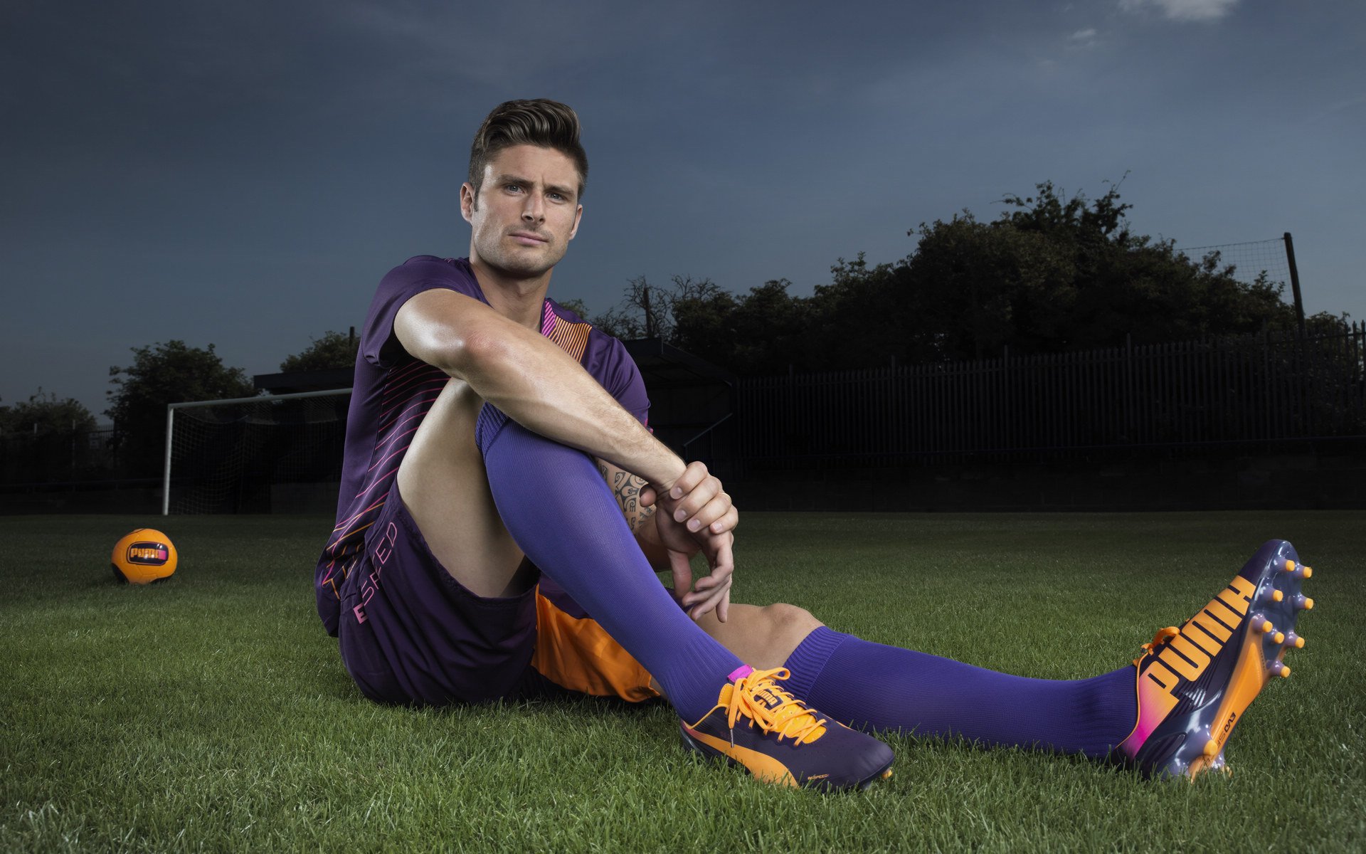 青训比赛设置摄像监控便于教练回看技战术细节，青训成员